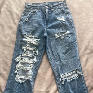 American Eagle Mom Jeans stretch size 6